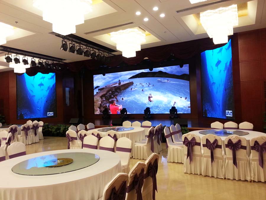 p8全彩led顯示屏